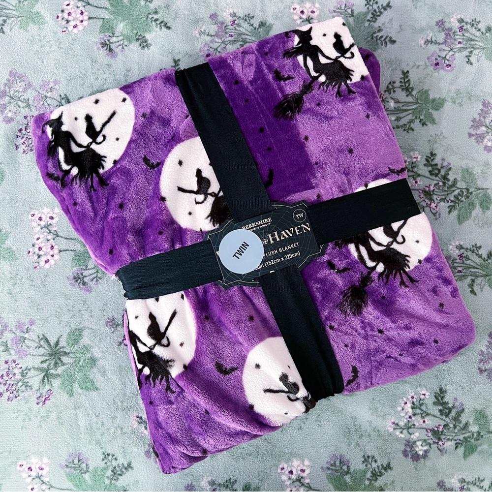 Homegoods Witching Hour Purple Plush Throw Blanket